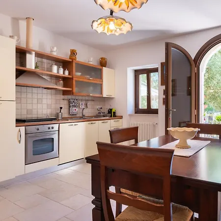 La Lamia * צ'יסטרנינו